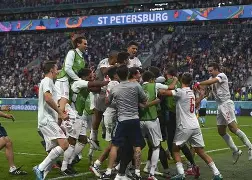 西班牙传奇中场被中超球队疯抢 他真的回来中超吗? 西班牙传奇中场被中超球队疯抢 他真的回来中超吗?