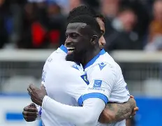 包含里尔主场击败劲敌,豪取胜利展现出色实力的词条 包含里尔主场击败劲敌,豪取胜利展现出色实力的词条