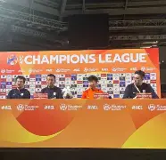 视频回放：亚冠赛场上球队展现出色配合(亚冠入场)